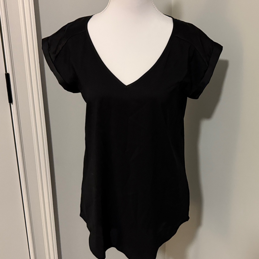 Express Elegant Black Short Sleeve Top